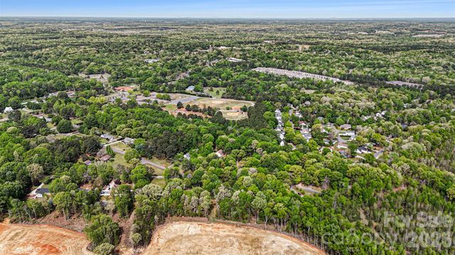 414 Yamasee Road, Waxhaw, NC 28173