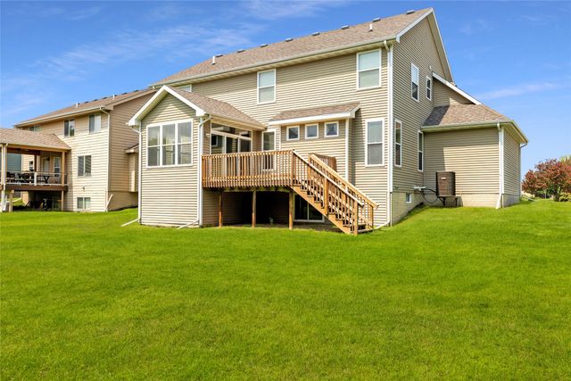 1690 SE Bell Drive, Waukee, IA 50263