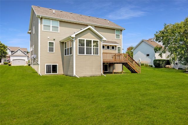 1690 SE Bell Drive, Waukee, IA 50263
