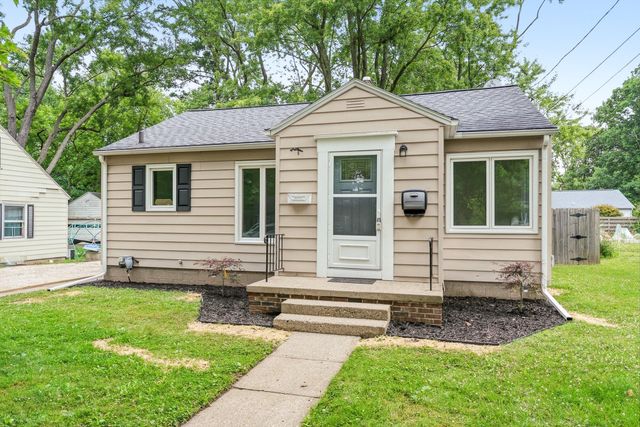2928 Lorraine Avenue, Kalamazoo City, MI 49008