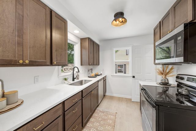 2928 Lorraine Avenue, Kalamazoo City, MI 49008
