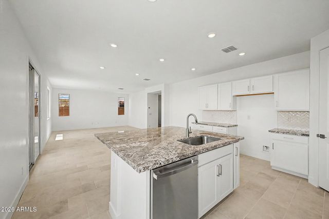 2853 E Mecklenburg Way, San Tan Valley, AZ 85143