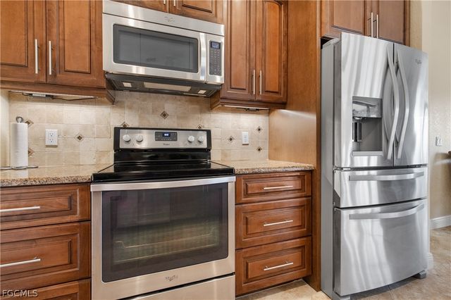 2818 SW 39th ST, Cape Coral, FL 33914