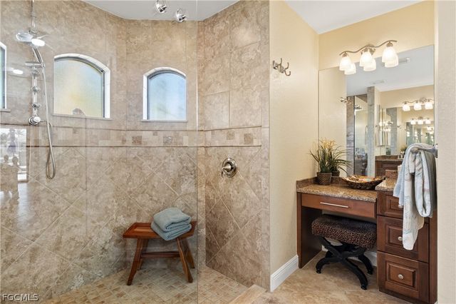 2818 SW 39th ST, Cape Coral, FL 33914