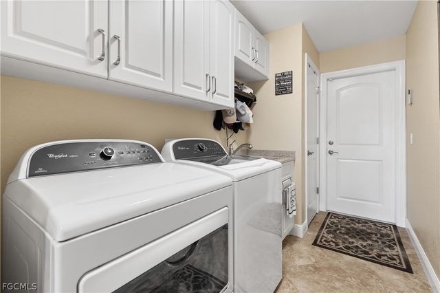 2818 SW 39th ST, Cape Coral, FL 33914