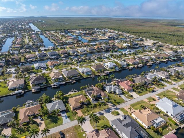 2818 SW 39th ST, Cape Coral, FL 33914