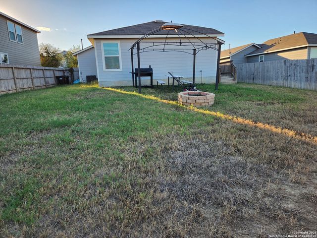 6420 Legato Curve, San Antonio, TX 78252