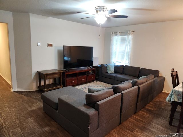 6420 Legato Curve, San Antonio, TX 78252