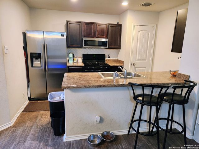 6420 Legato Curve, San Antonio, TX 78252