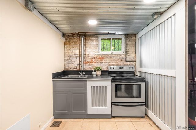 2716 N Vine Street, Denver, CO 80205