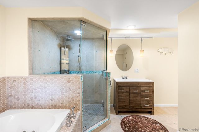 2716 N Vine Street, Denver, CO 80205