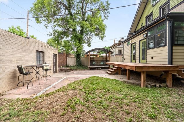 2716 N Vine Street, Denver, CO 80205