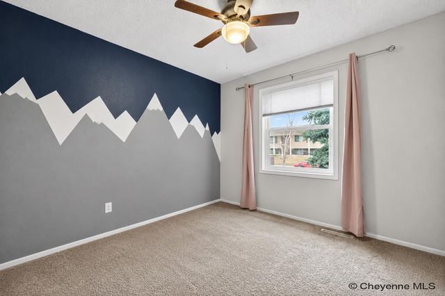 5210 WINDMILL RD, Cheyenne, WY 82009