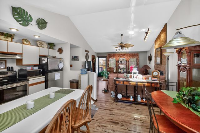 424 Woodcrest Place, Lexington, KY 40517