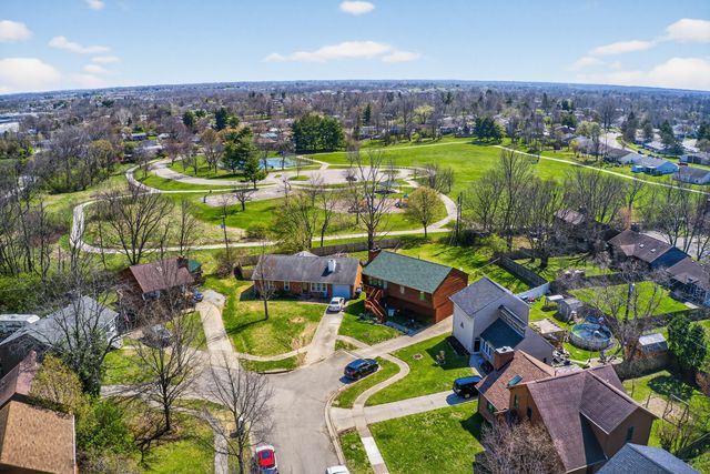 424 Woodcrest Place, Lexington, KY 40517