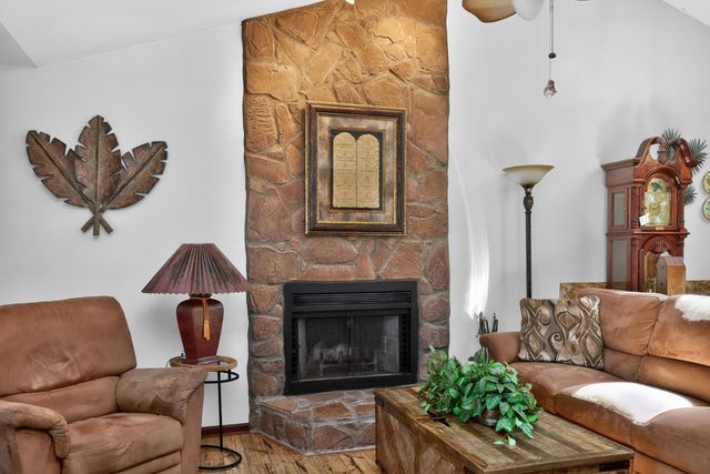 424 Woodcrest Place, Lexington, KY 40517