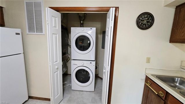 150 Loflin WAY, Virginia Beach, VA 23462