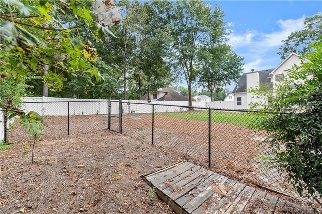 277 Edison Drive, Stockbridge, GA 30281