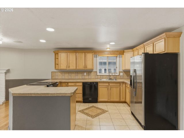 3273 TORI Ln, Longview, WA 98632