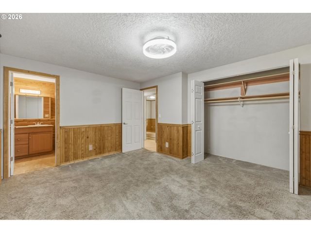 3273 TORI Ln, Longview, WA 98632