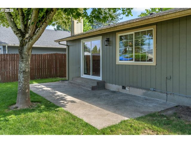 3273 TORI Ln, Longview, WA 98632