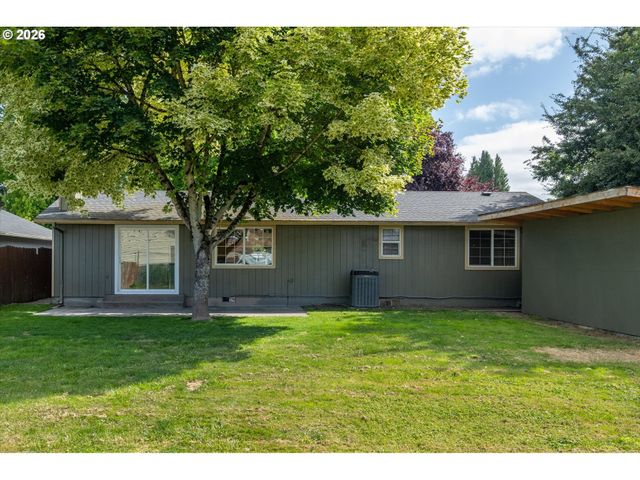 3273 TORI Ln, Longview, WA 98632