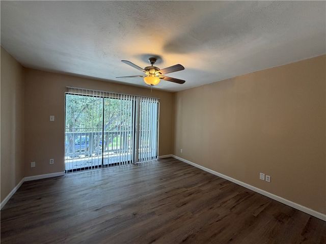 4226 Walnut Hills 4, Corpus Christi, TX 78413