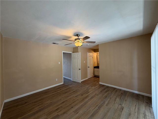 4226 Walnut Hills 4, Corpus Christi, TX 78413