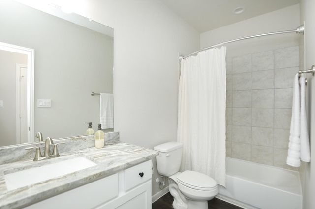 2401 Sequoia Grove Drive, Rosharon, TX 77583