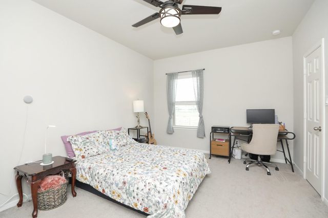 2401 Sequoia Grove Drive, Rosharon, TX 77583