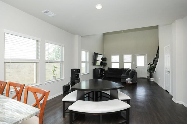 2401 Sequoia Grove Drive, Rosharon, TX 77583