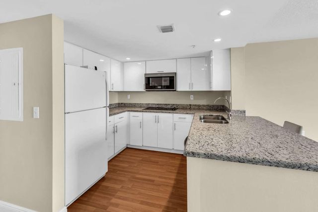 3000 Coral Way 507, Miami, FL 33145