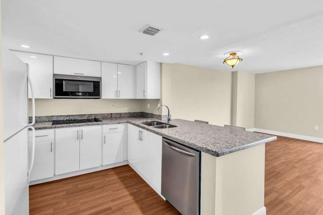 3000 Coral Way 507, Miami, FL 33145