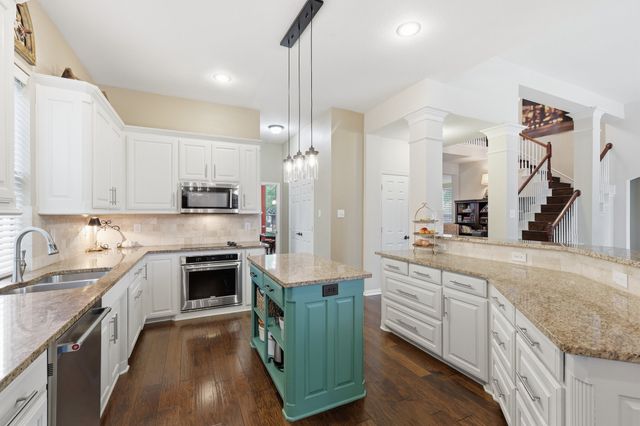 6021 Winter Park Drive, North Richland Hills, TX 76180