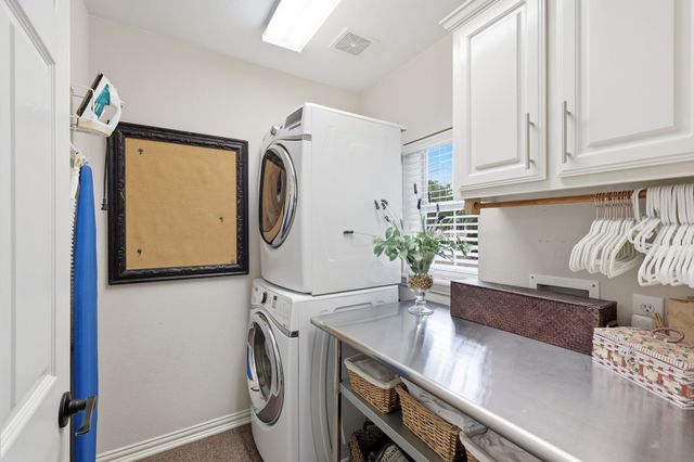 6021 Winter Park Drive, North Richland Hills, TX 76180