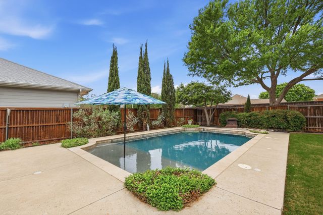 6021 Winter Park Drive, North Richland Hills, TX 76180