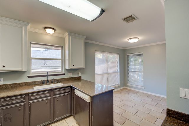 4951 Beechwood Hills Drive, Shreveport, LA 71107