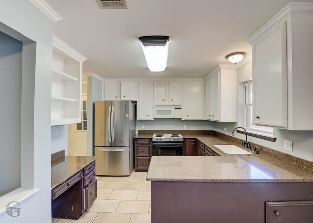 4951 Beechwood Hills Drive, Shreveport, LA 71107