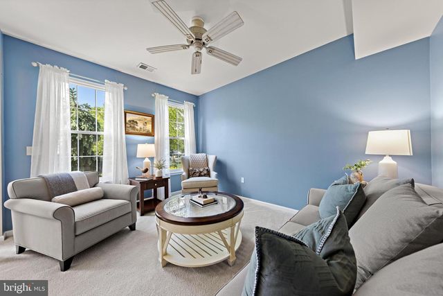 125 KENSINGTON DR, Galloway, NJ 08205