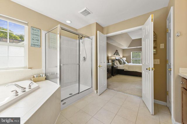 125 KENSINGTON DR, Galloway, NJ 08205