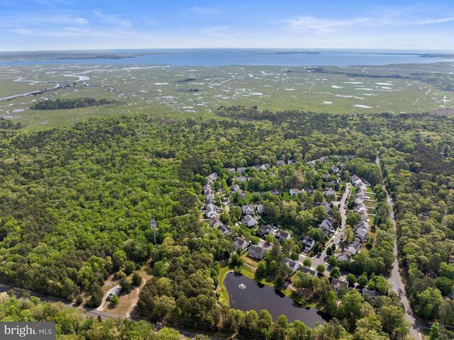 125 KENSINGTON DR, Galloway, NJ 08205