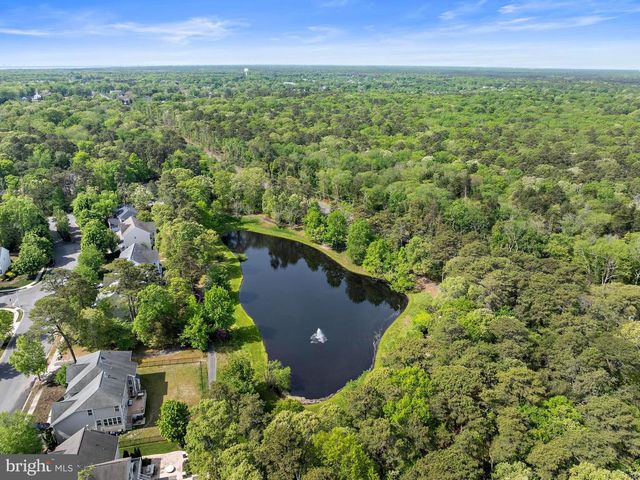 125 KENSINGTON DR, Galloway, NJ 08205