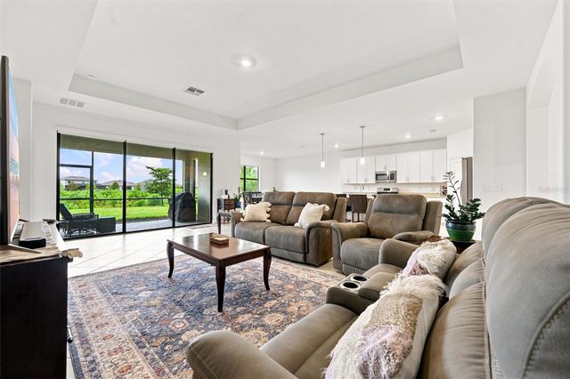 15335 SERENE SHORES LOOP, Bradenton, FL 34211