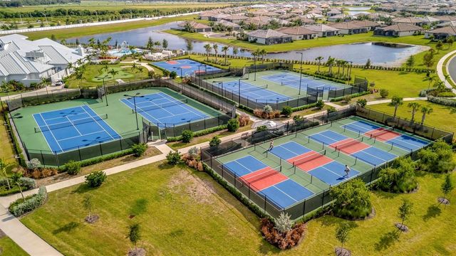 15335 SERENE SHORES LOOP, Bradenton, FL 34211