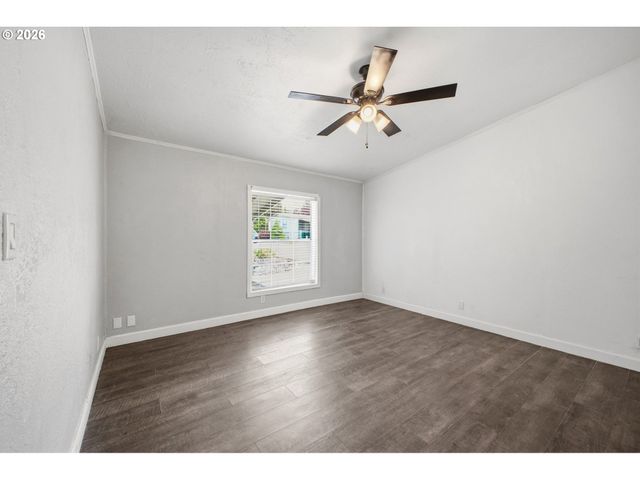 851 Sw SUNSET Way 28, Troutdale, OR 97060