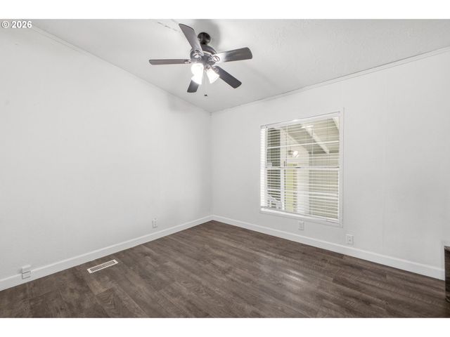 851 Sw SUNSET Way 28, Troutdale, OR 97060