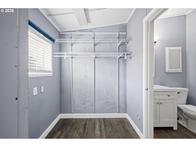 851 Sw SUNSET Way 28, Troutdale, OR 97060