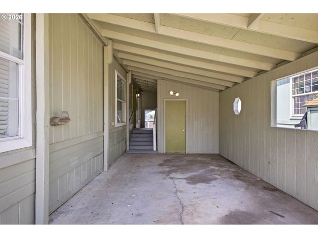 851 Sw SUNSET Way 28, Troutdale, OR 97060