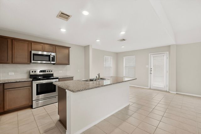 1901 Princeton Avenue, Farmersville, TX 75442
