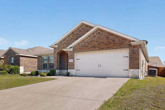 1901 Princeton Avenue, Farmersville, TX 75442